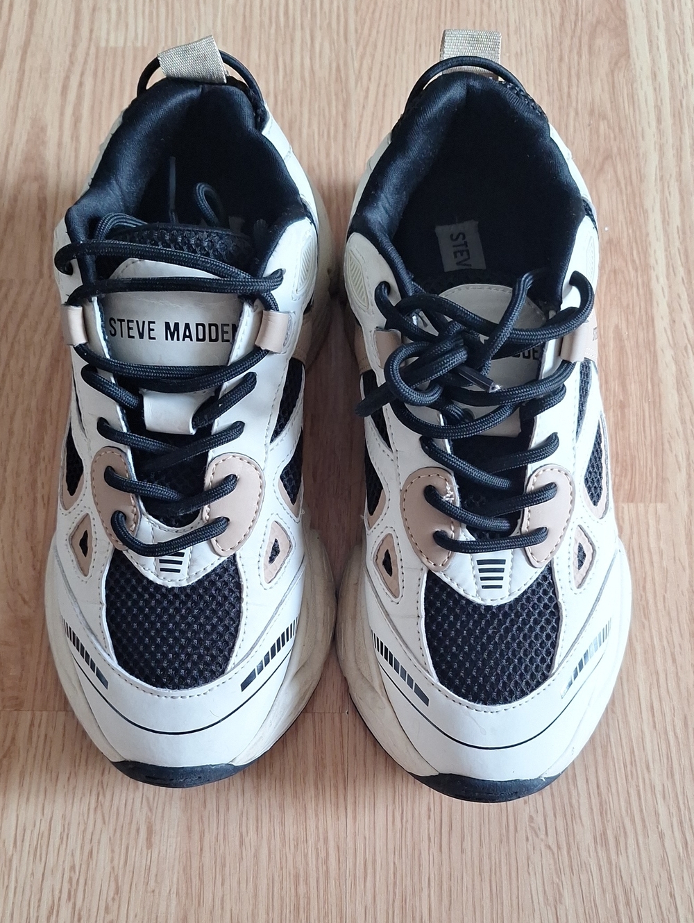 Steve Madden Kids White, Black and Tan Athletic Sneakers